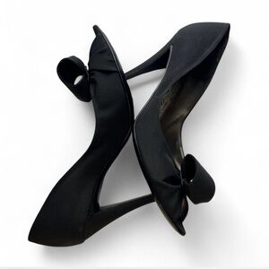 Vintage Salvatore Ferragamo Black Satin Women’s Bow Pumps Size 9B